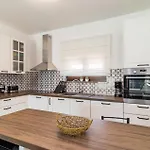Roma Будинок відпочинку *