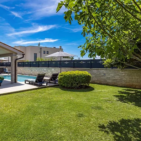 別荘 Roma プーラ